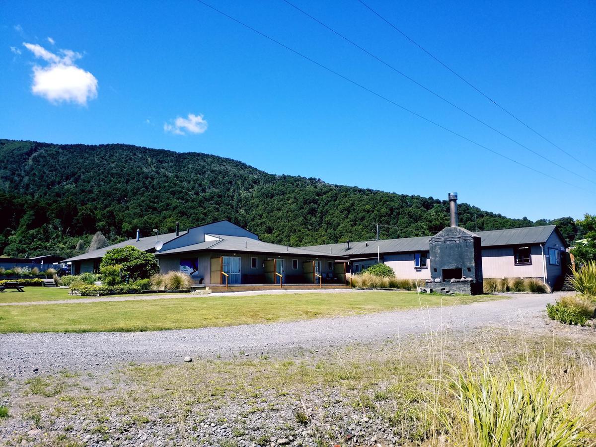 The Crossing Lodge Erua Екстер'єр фото